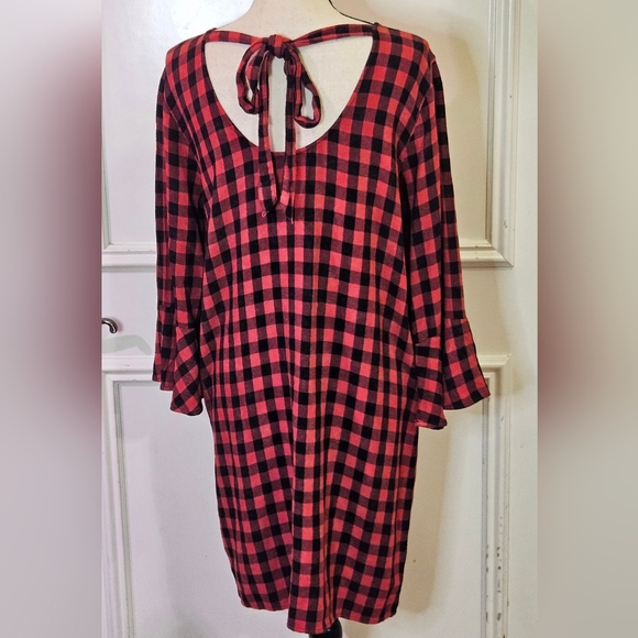 Cloth & Stone Red and Black Buffalo Plaid Flutter Sleeve Dress,Large - Picture 10 of 16